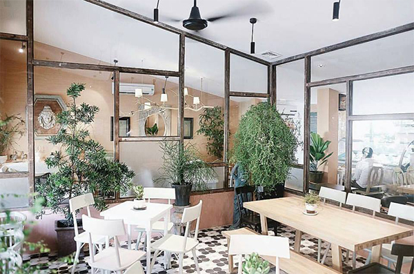 Quán cà phê Năm mười mười lăm Cafe