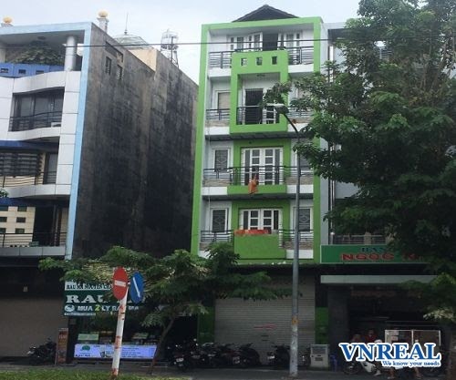 nhà mat tien phan xich long