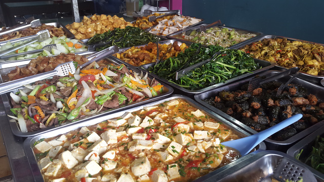 Quán cơm Sỹ Đan