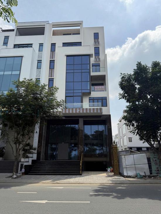 cho thue toa nha mat tien duong tran quy kien quan 2 1500m2  1 ham   1 tret   1 lung 5 lau tm gia 12 500  thang