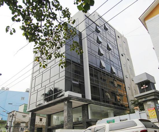 cho thue toa nha quan phu nhuan mat tien le quy don 1300m 450tr thang