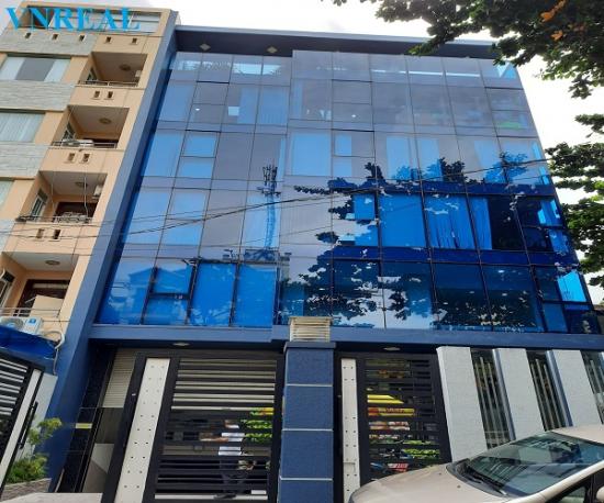 toa nha spm building