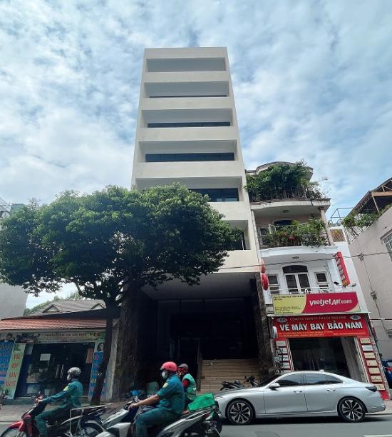 toa nha halo building