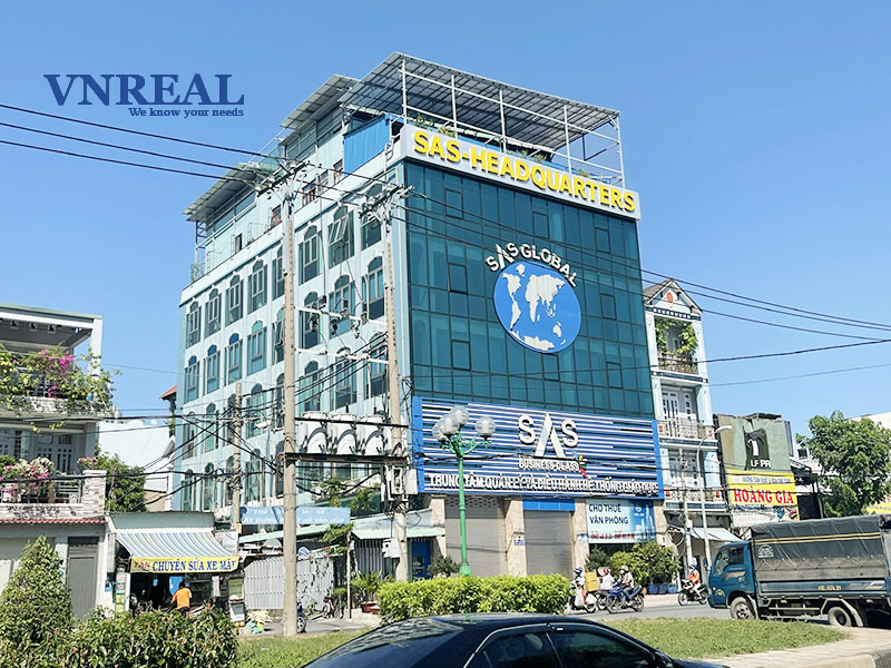 cho thue toa nha duong tan son 16x29m gia 300tr