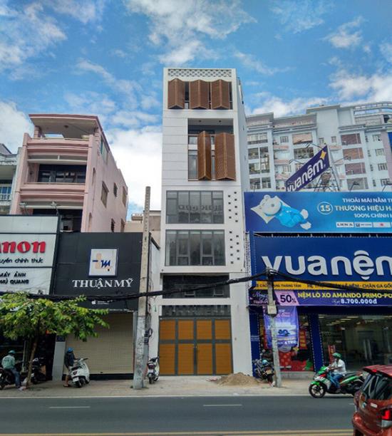 cho thue mat bang lam van phong spa showroom    tai 30 cach mang thang 8 p3 quan 3