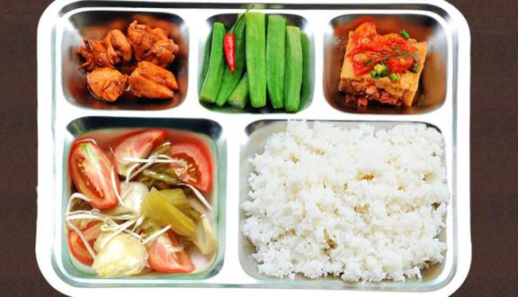 top 10 quan com trua van phong tai quan phu nhuan