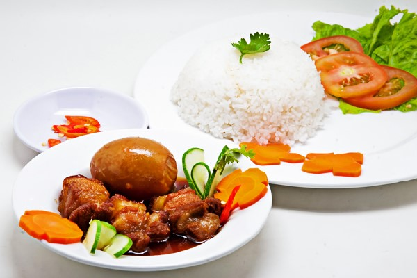 top 10 quan com trua van phong tai quan 8 danh cho dan cong so